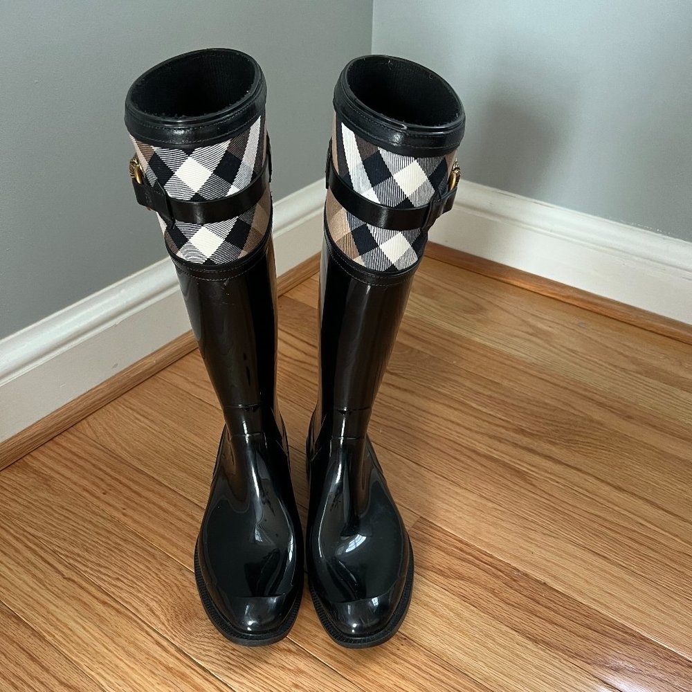 RARE Burberry Owl Rain Boots - Picture 1 of 3